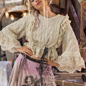 Magnolia Pearl Marburger Top NWT - one size